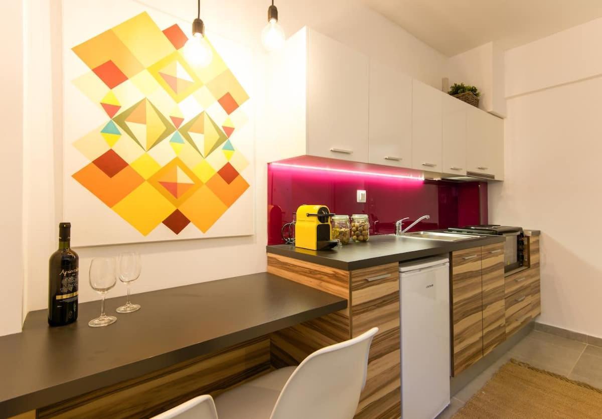 Mazi Rooms Venizelou Szaloniki Szoba fotó
